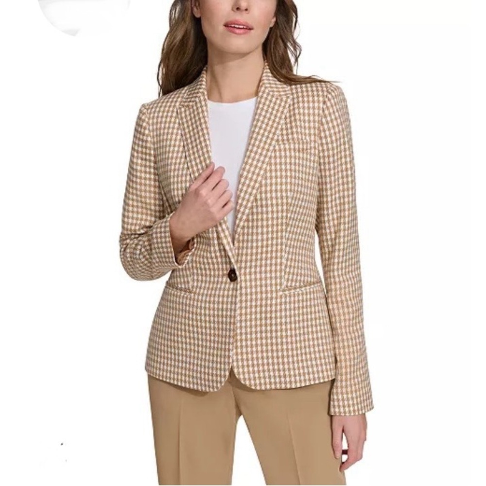TOMMY HILFIGER
Women's Check-Print Long-Sleeve
Blazer. COLOR: TOBACCO/IV.size:12